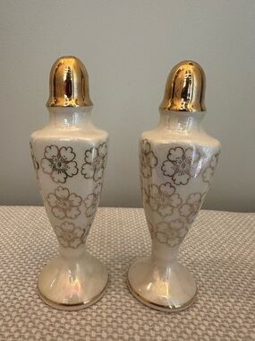 VTG Homer Laughlin Iridescent Salt & Pepper Shakers Floral Nautilus Lusterware